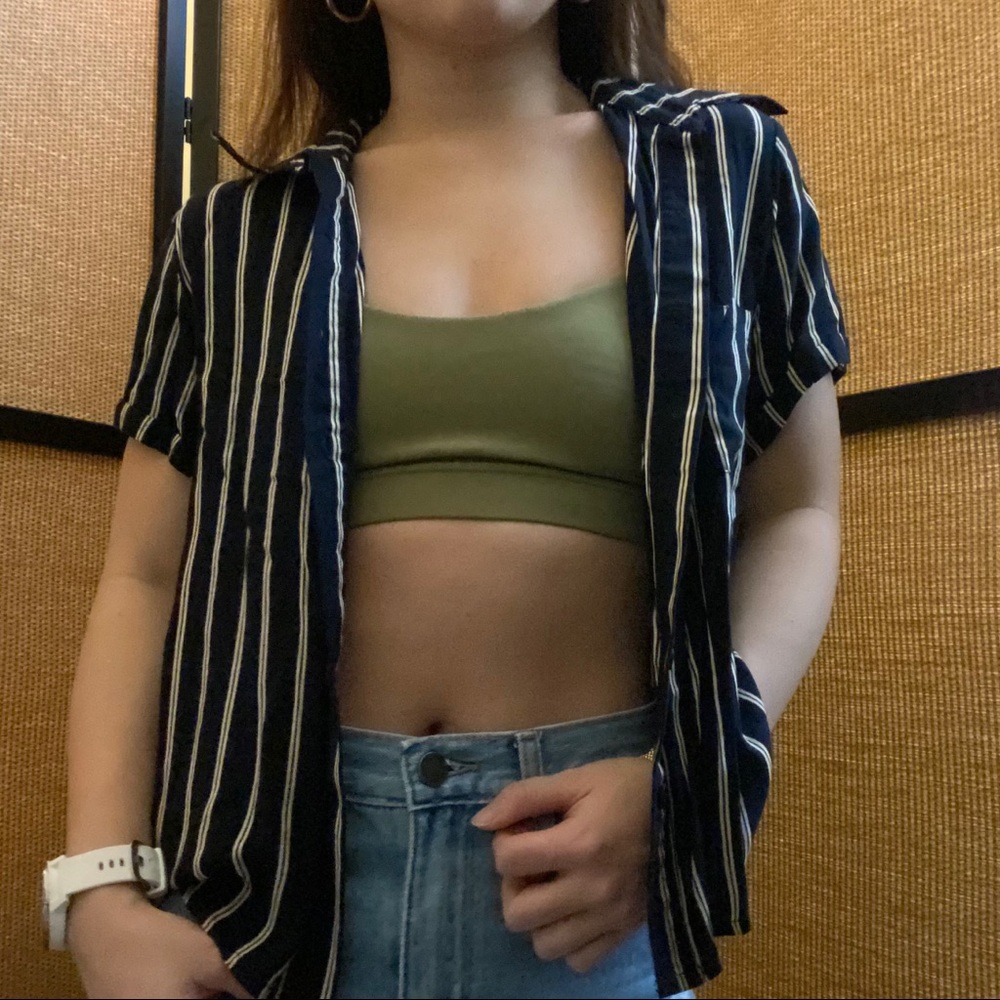 💛BRANDY MELVILLE STRIPED BUTTON DOWN💛